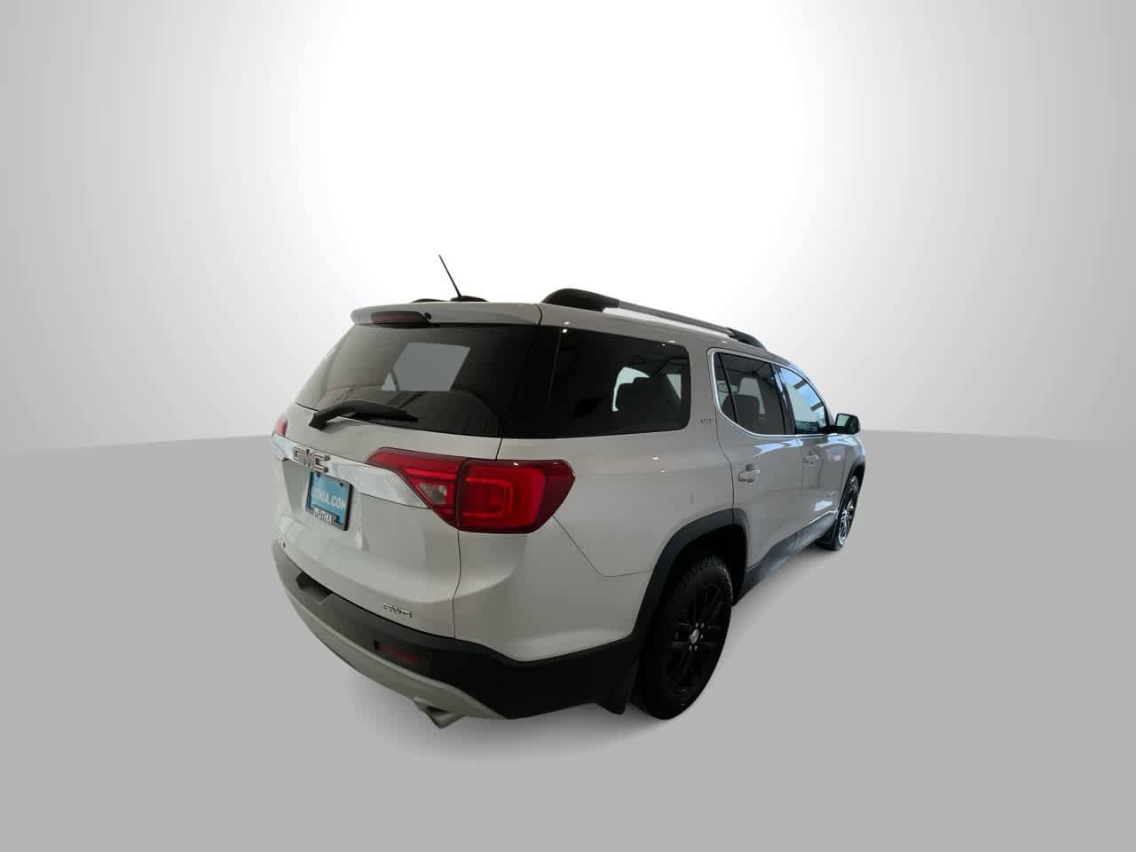 Used 2018 GMC Acadia SLT AWD/4WD image 8
