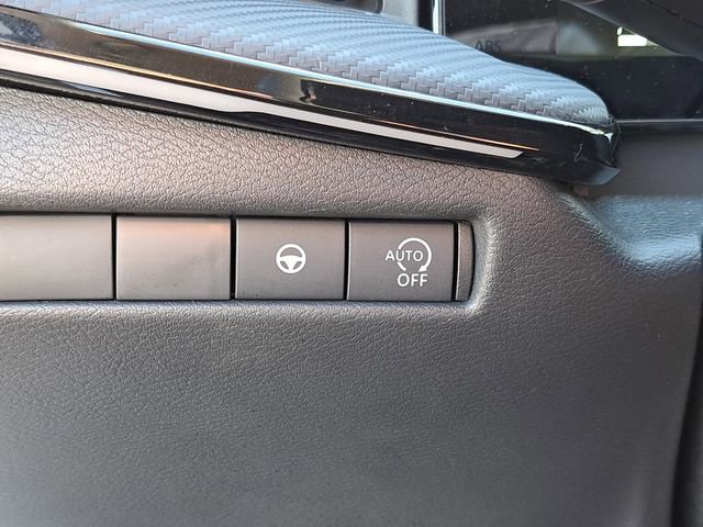 Used 2025 Nissan Kicks SR image 22