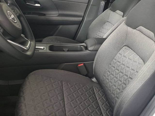 New 2026 Nissan Kicks SV w/ Cold Weather Package FWD image 29