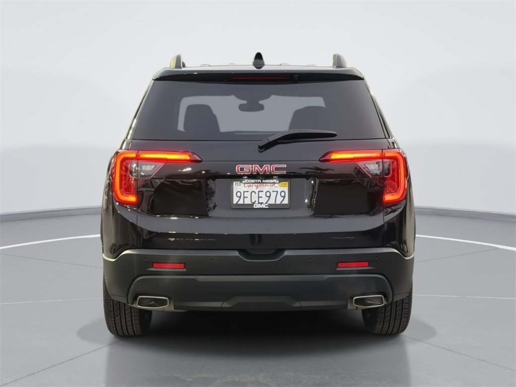 Used 2023 GMC Acadia SLT w/ Elevation Edition image 4