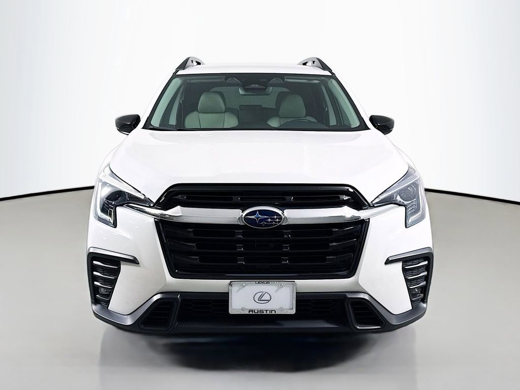 Used 2024 Subaru Ascent Limited AWD/4WD image 2