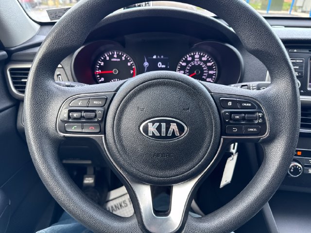 Used 2017 Kia Optima LX FWD image 16