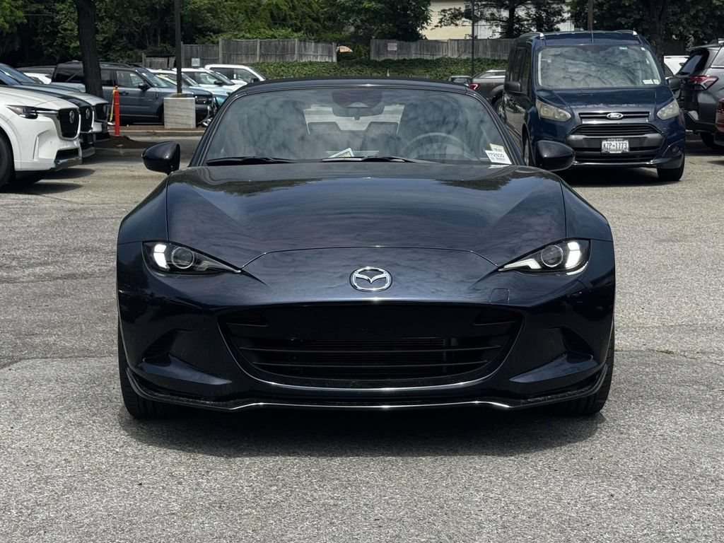 New 2026 MAZDA MX-5 Miata Club w/ Weather Package RWD image 3