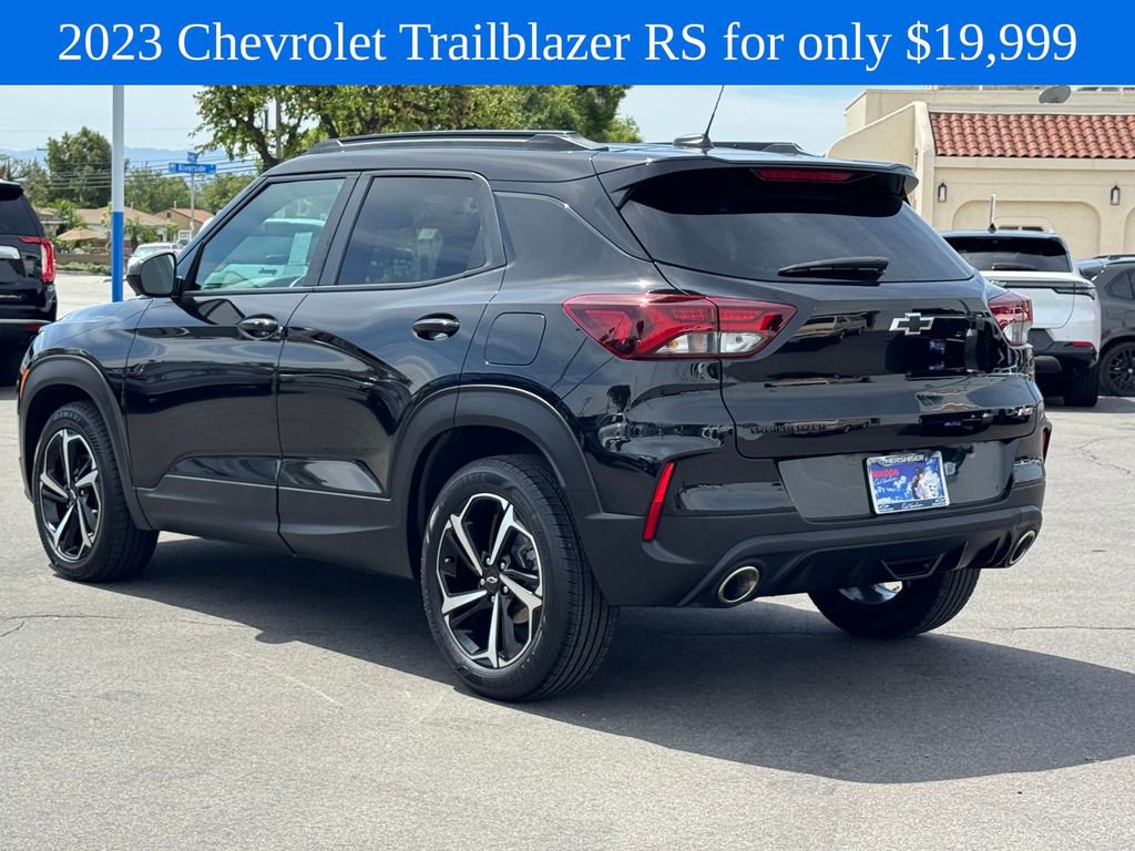 Used 2023 Chevrolet TrailBlazer RS w/ Convenience Package FWD image 5