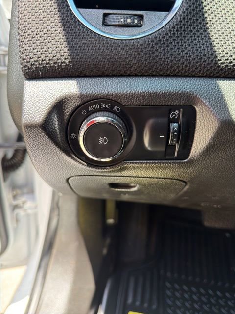 Used 2013 Chevrolet Cruze LT w/ RS Package FWD image 11