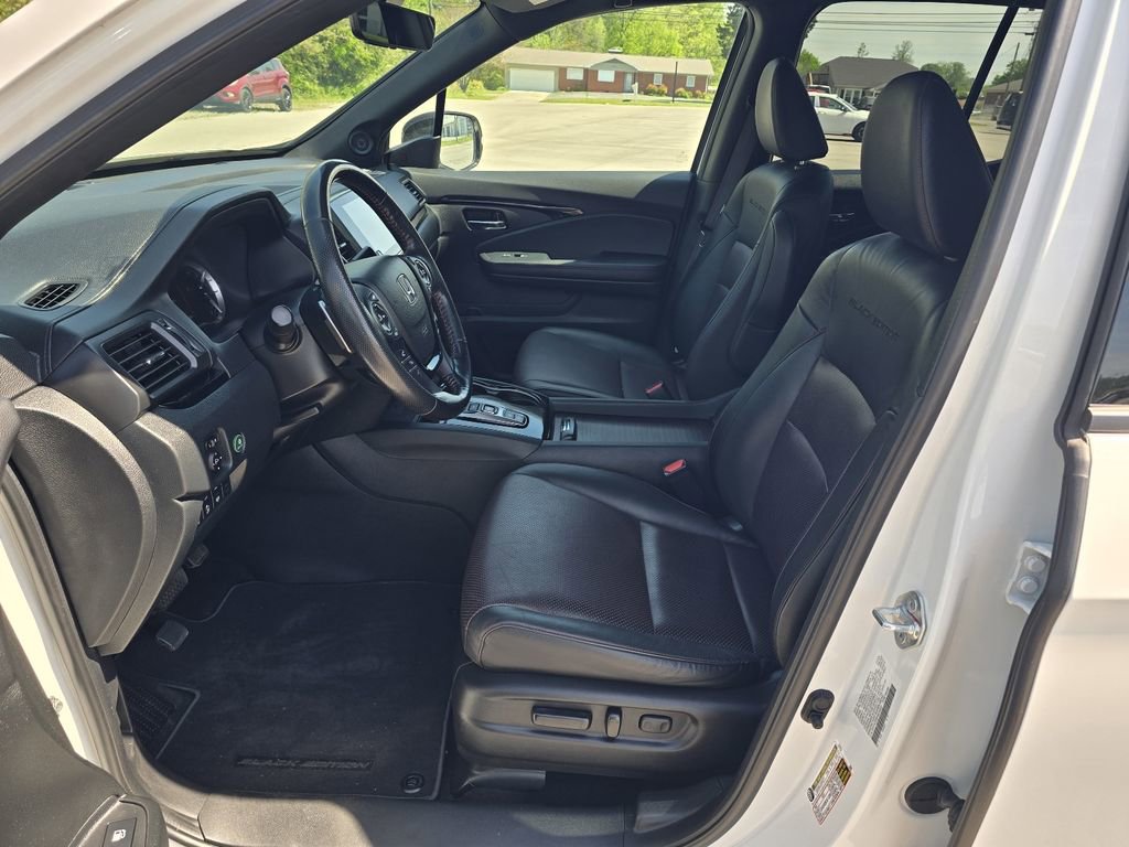 Used 2023 Honda Ridgeline Black Edition image 13