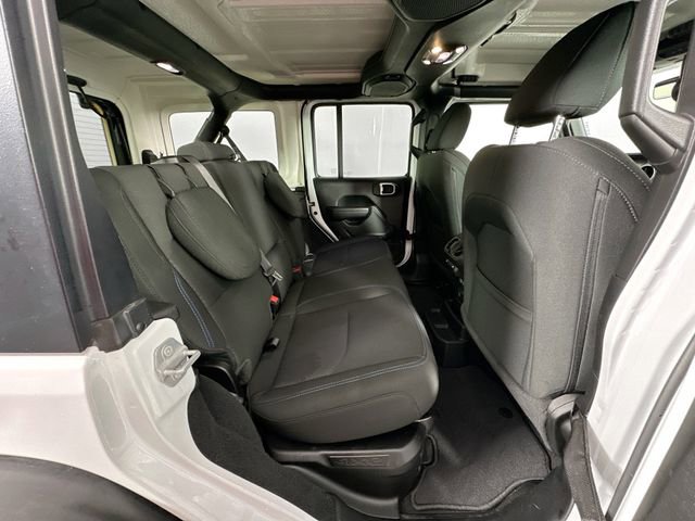 Used 2023 Jeep Wrangler Unlimited Rubicon 4xe w/ Cold Weather Group AWD/4WD image 24