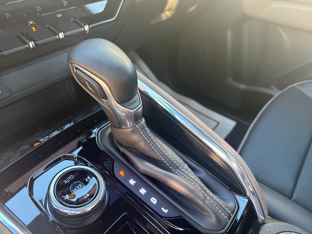 Used 2023 GMC Canyon Denali w/ Denali Black Edition image 31