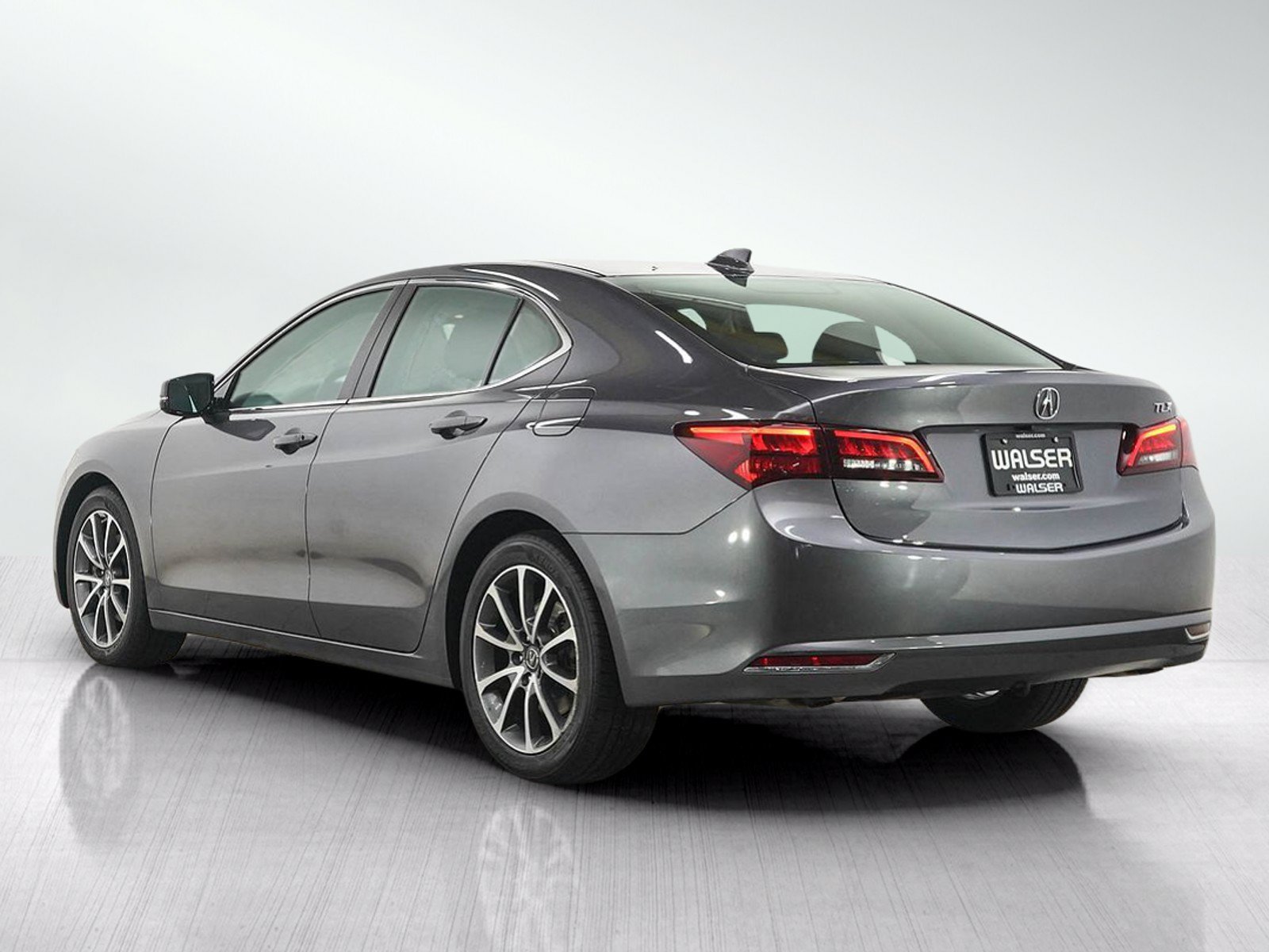 Used 2017 Acura TLX V6 w/ Technology Package FWD image 3