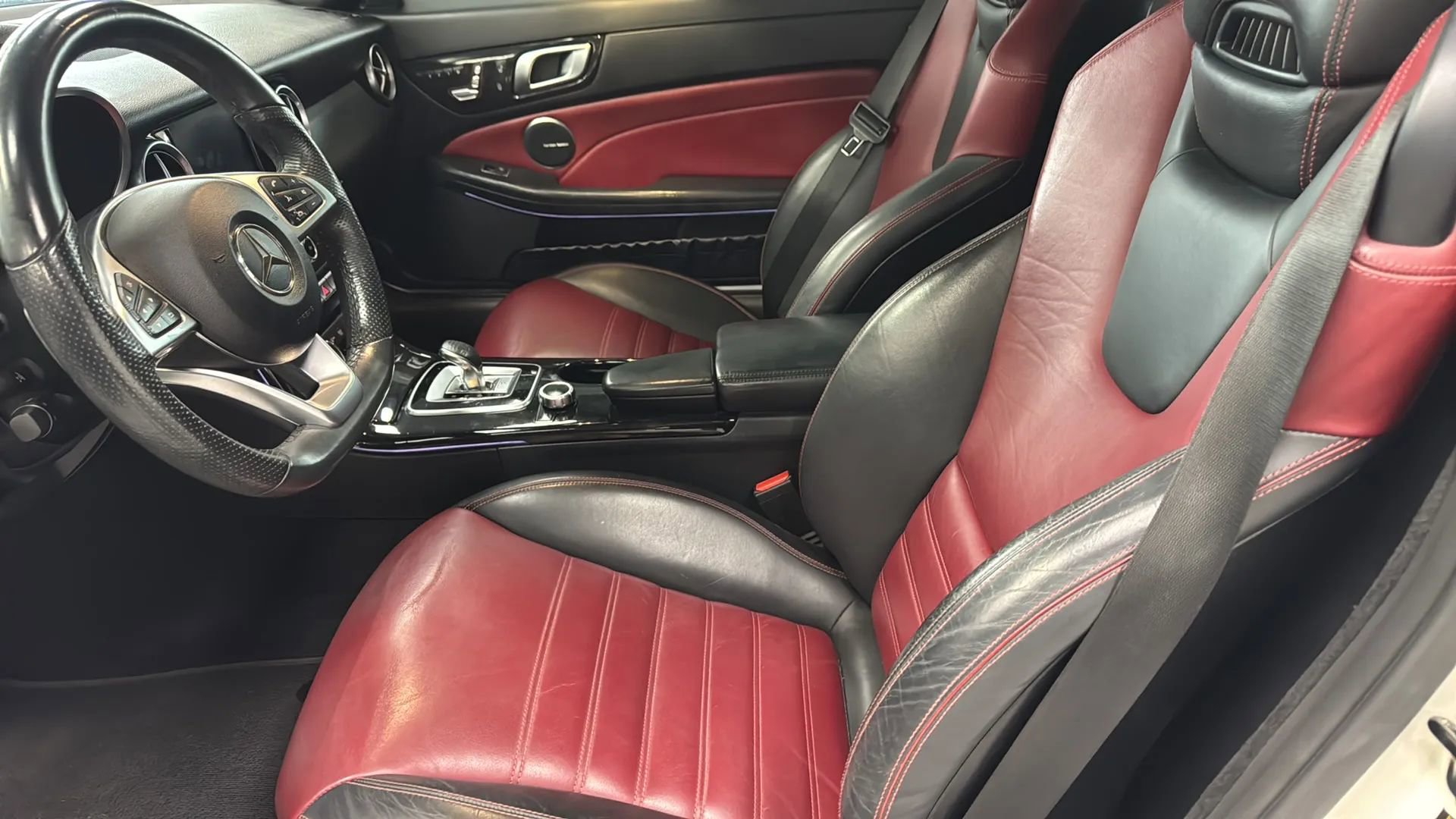 Used 2020 Mercedes-Benz SLC 300 image 12