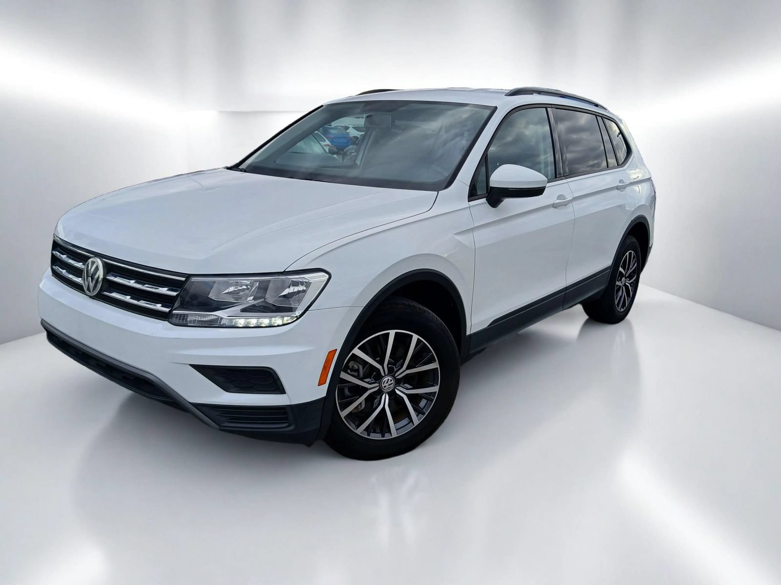 Used 2021 Volkswagen Tiguan S FWD image 2