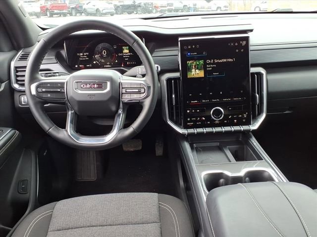 Used 2025 GMC Acadia Elevation image 7