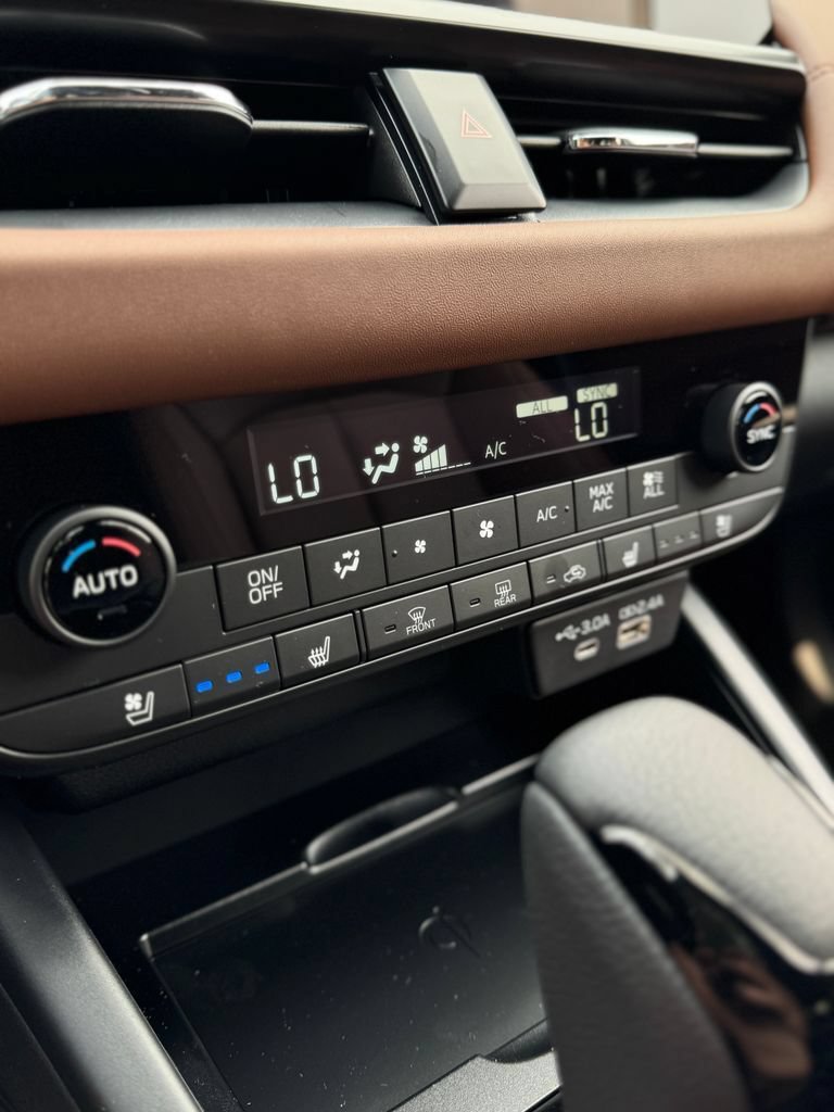 New 2026 Subaru Outback Touring AWD/4WD image 32