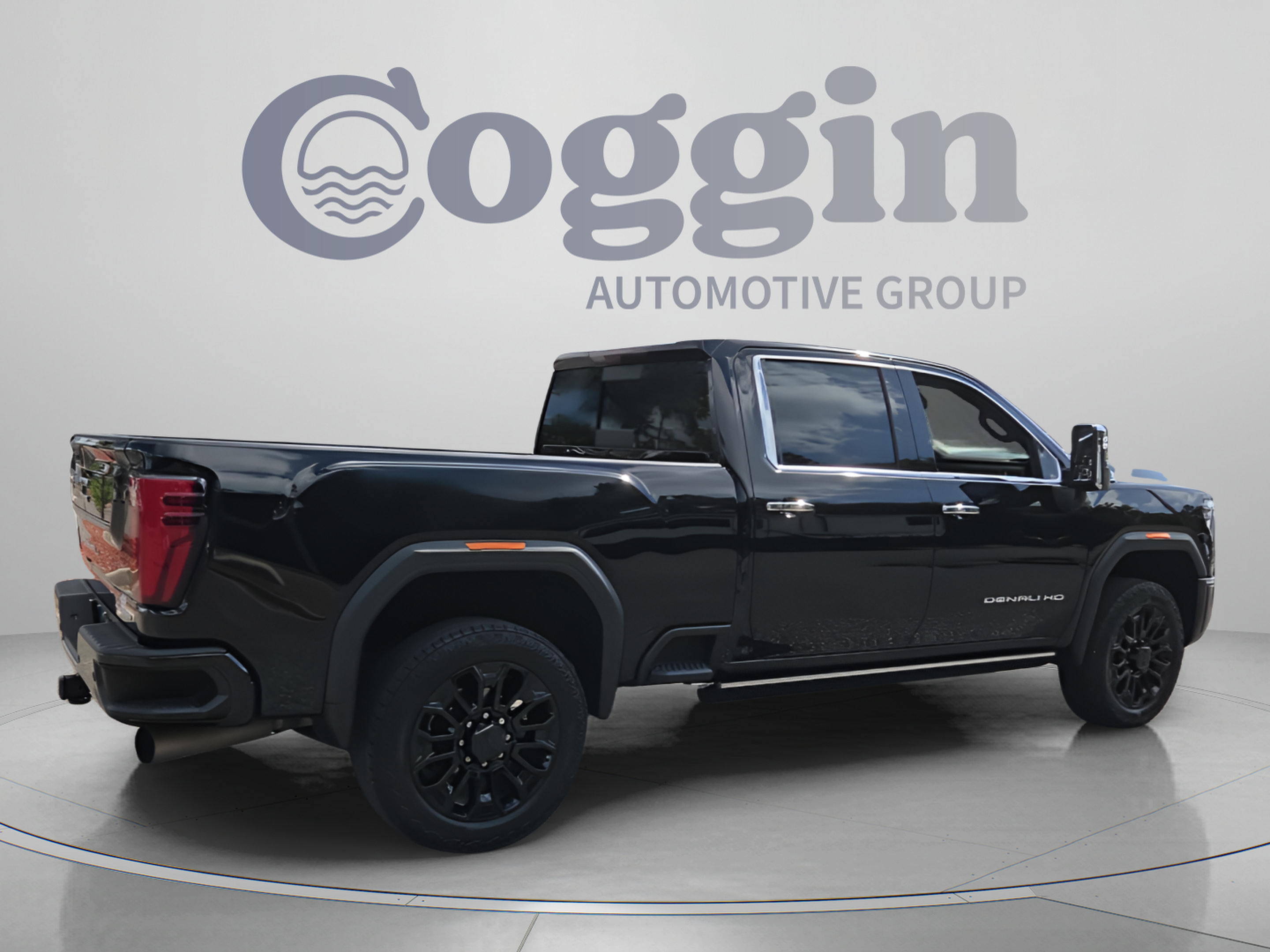 Certified 2024 GMC Sierra 2500 Denali w/ Denali Reserve Package AWD/4WD image 5