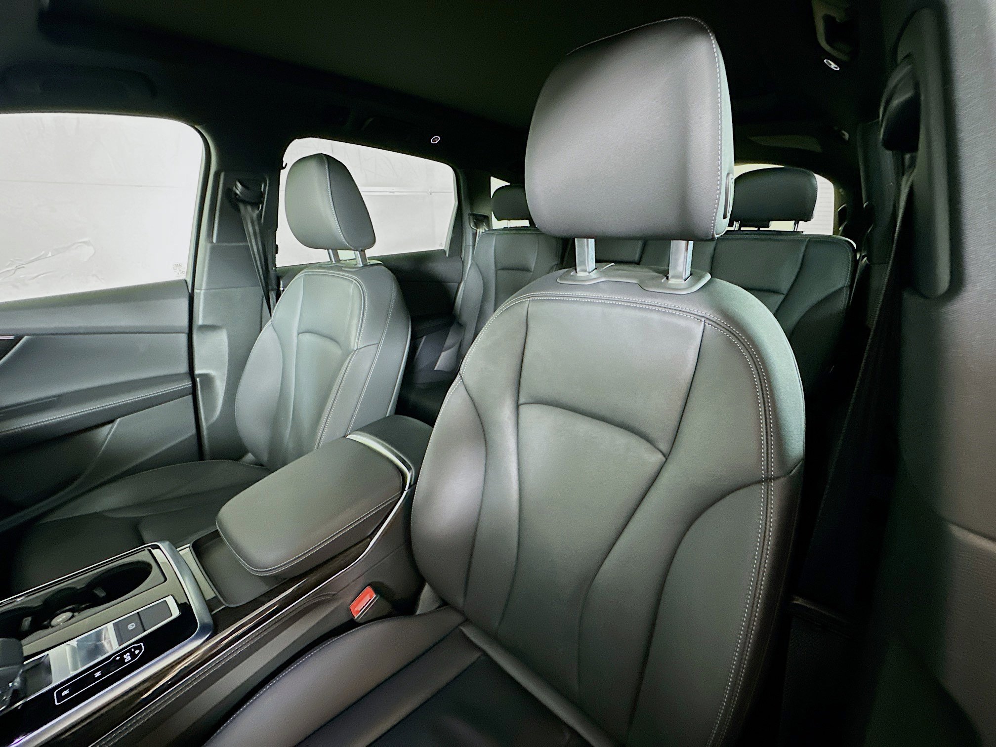 Certified 2025 Audi Q7 3.0T Premium Plus image 21