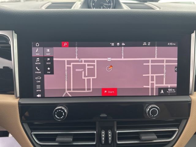 Used 2022 Porsche Macan image 11