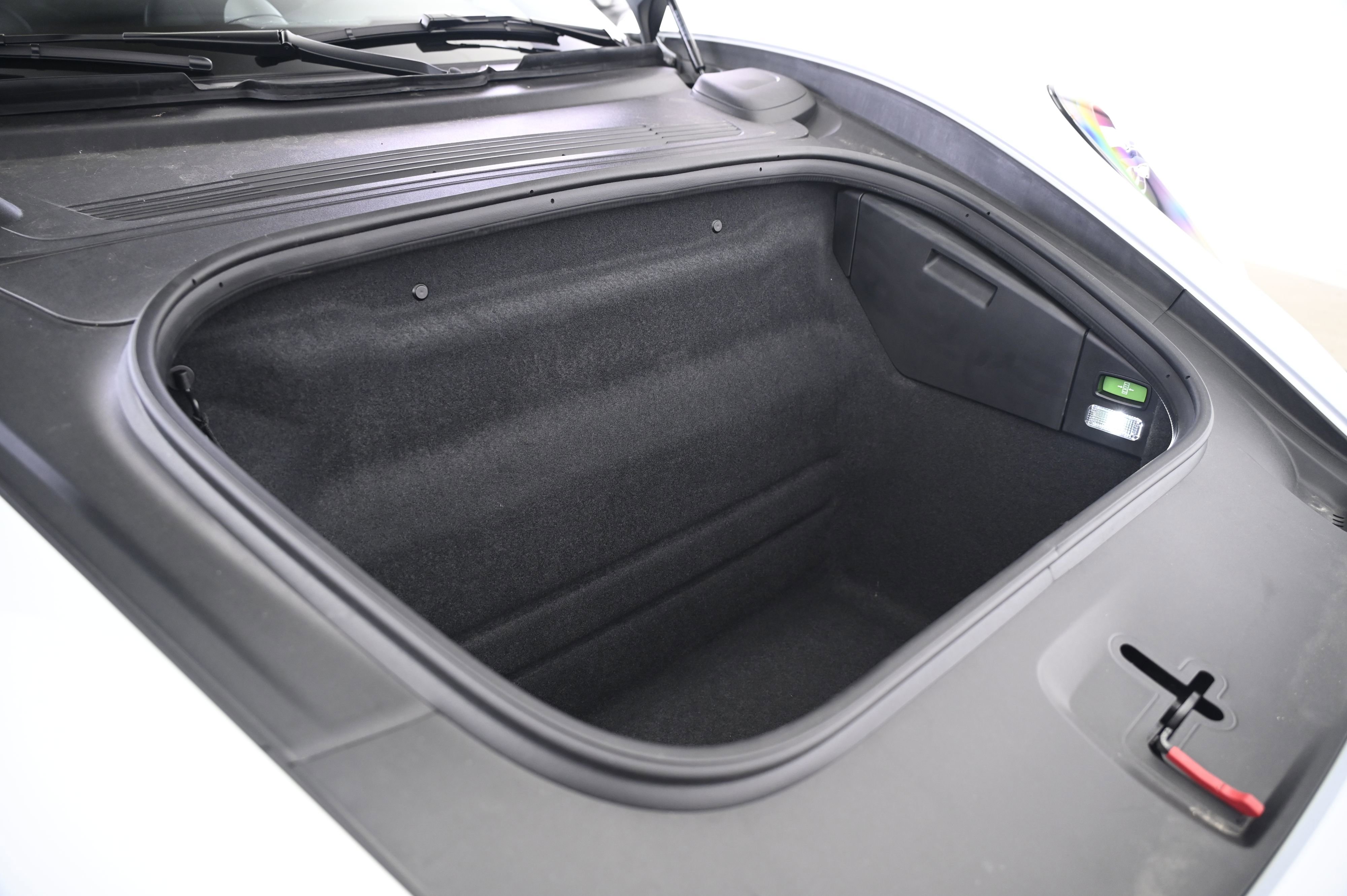 Certified 2024 Porsche 911 Carrera T image 15