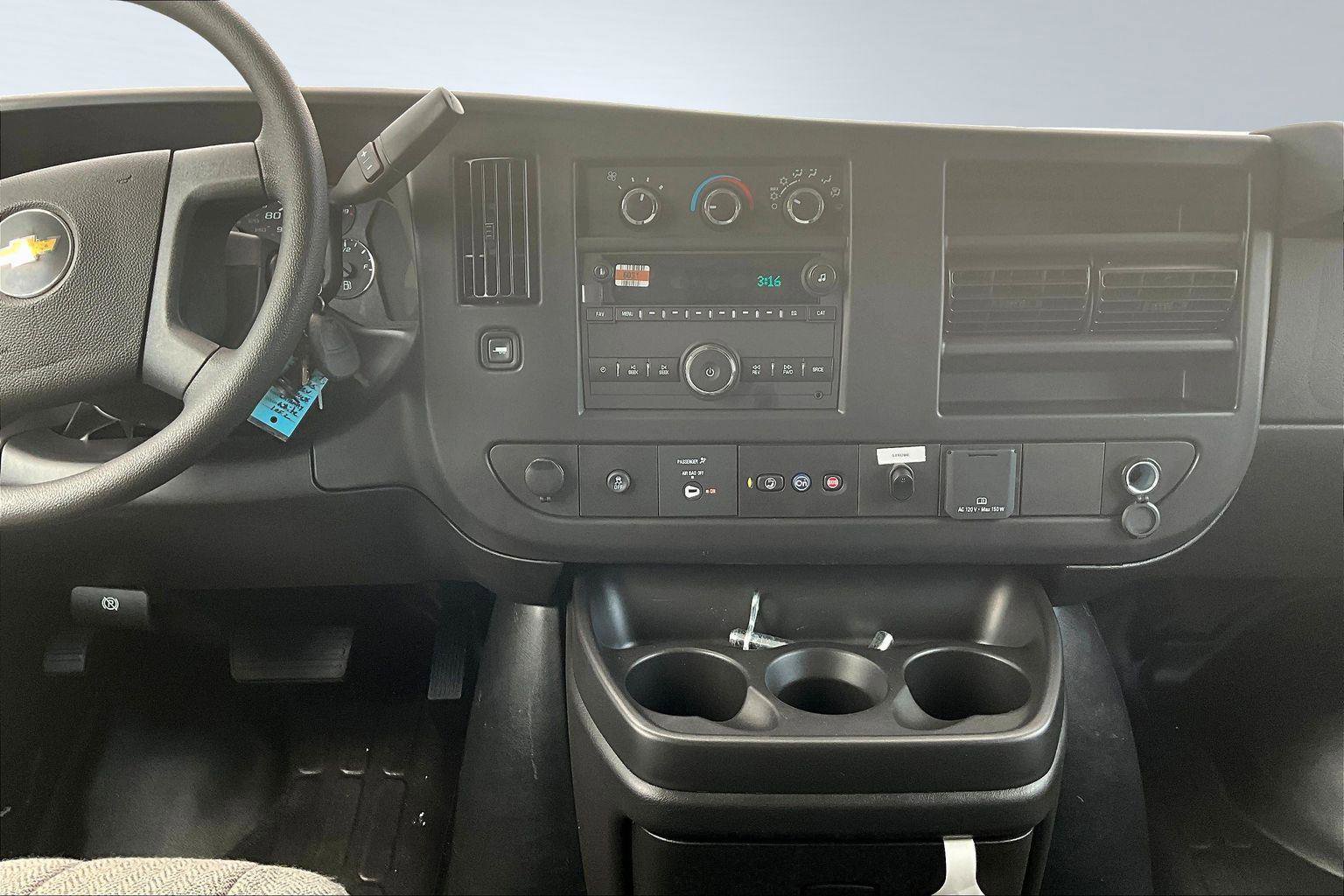 New 2025 Chevrolet Express 3500 w/ Power Convenience Package image 6