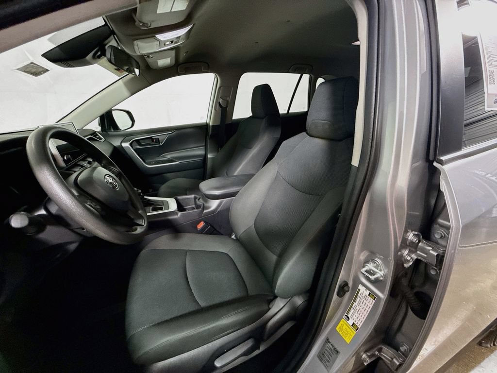 Certified 2024 Toyota RAV4 LE AWD/4WD image 19