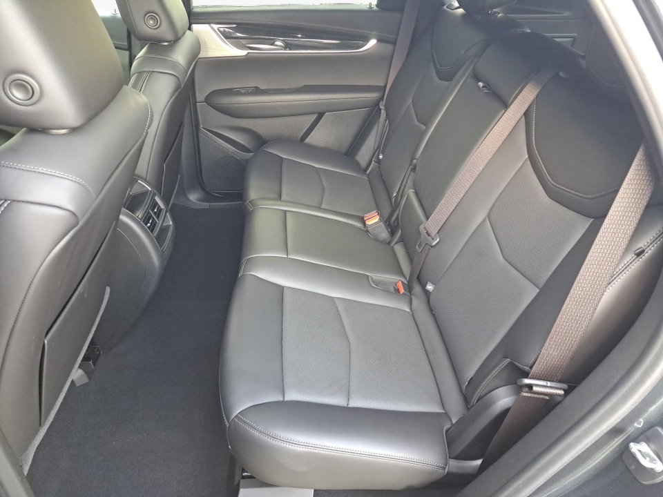 Certified 2021 Cadillac XT5 Premium Luxury image 12