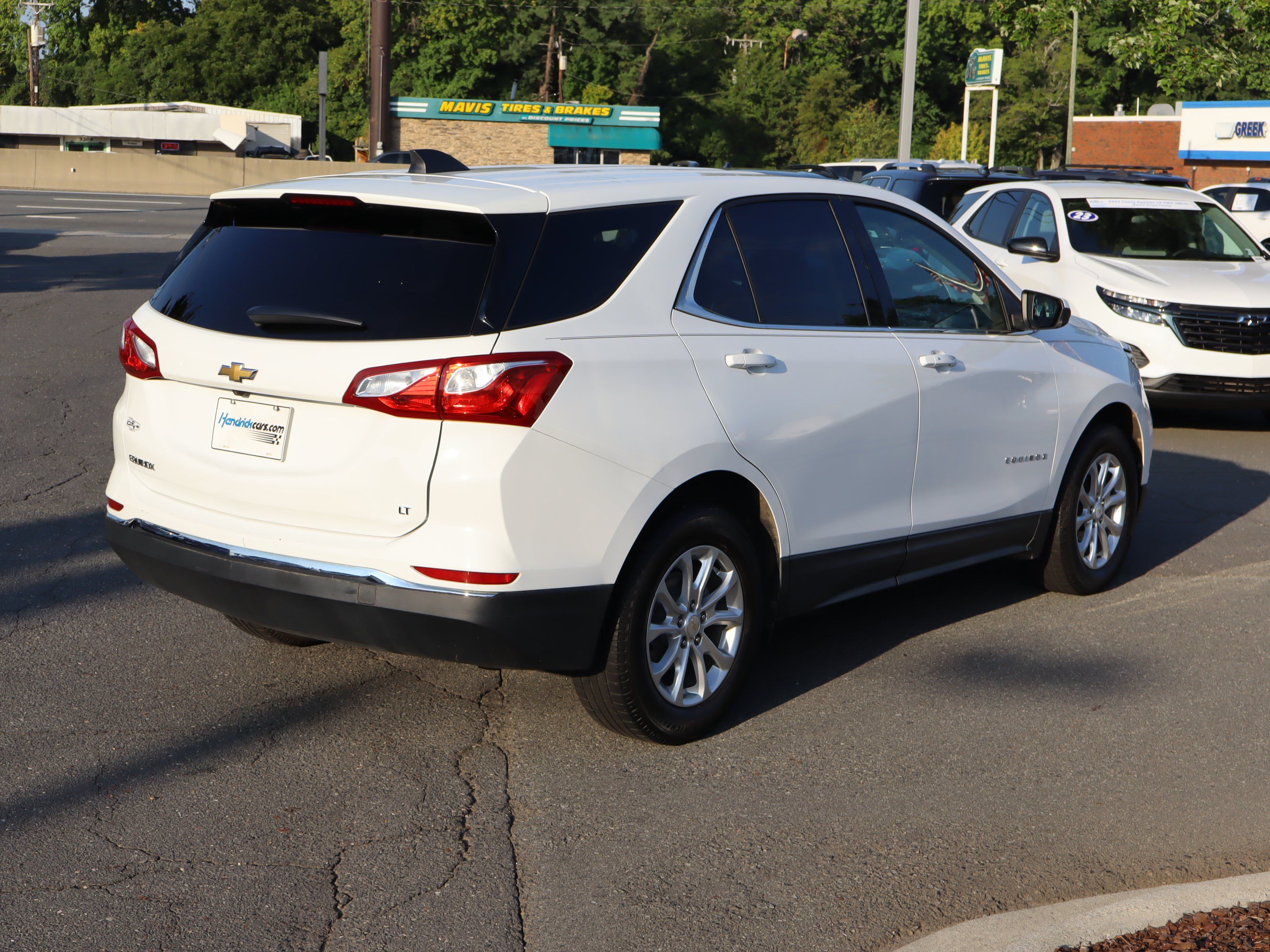 Used 2020 Chevrolet Equinox LT FWD image 10