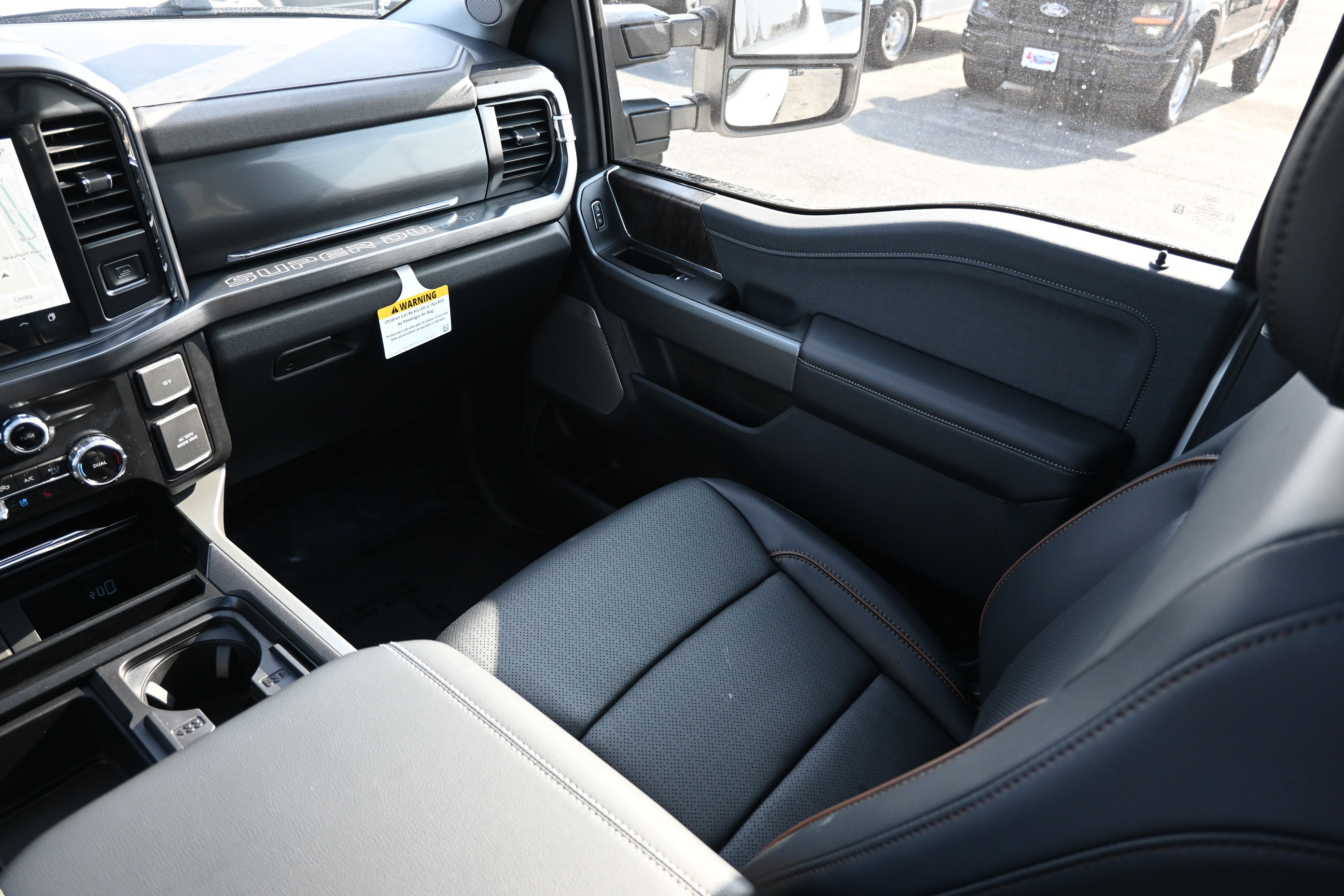 New 2026 Ford F250 Lariat w/ Black Appearance Package image 33