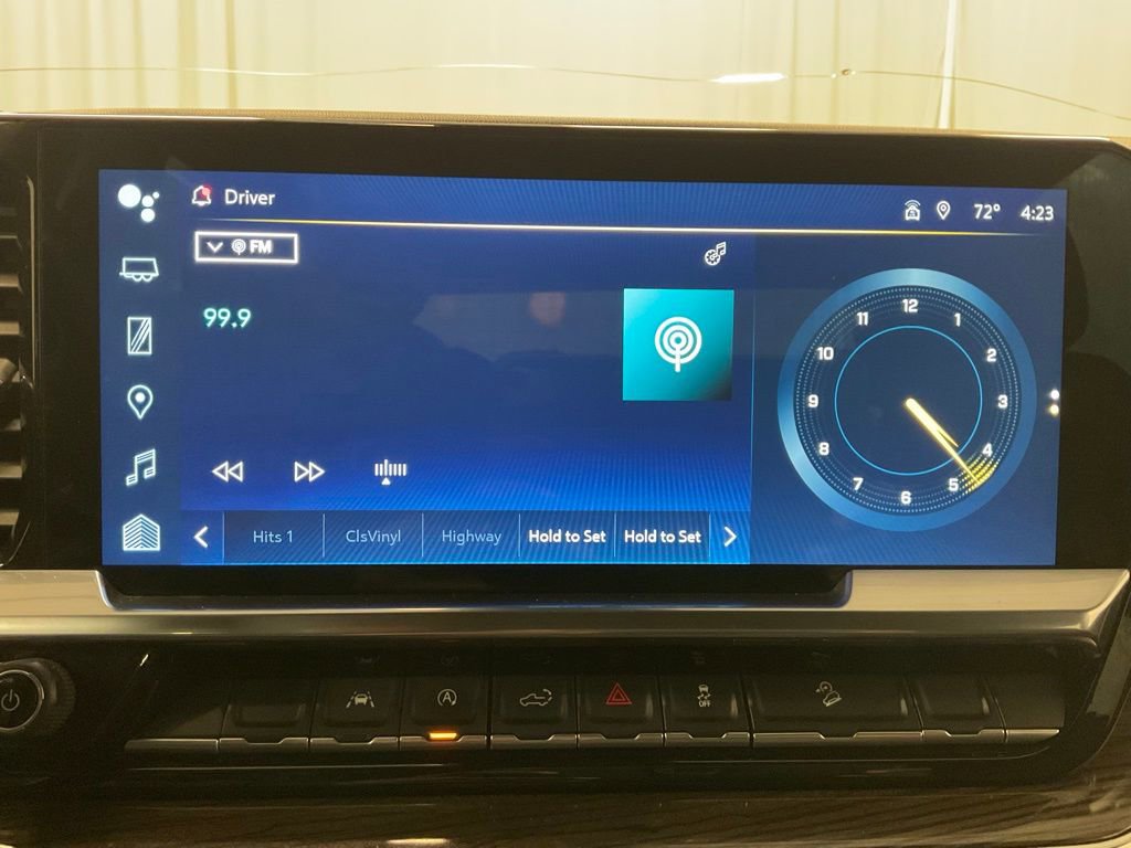 Used 2023 Chevrolet Silverado 1500 RST AWD/4WD image 9