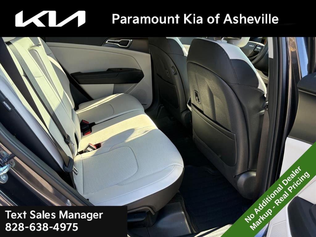New 2026 Kia Sportage EX image 22