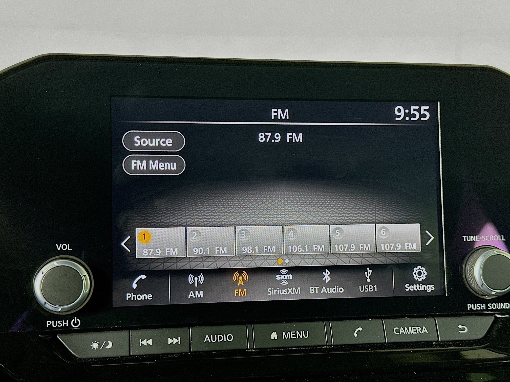 Used 2025 Nissan Pathfinder SV AWD/4WD image 21
