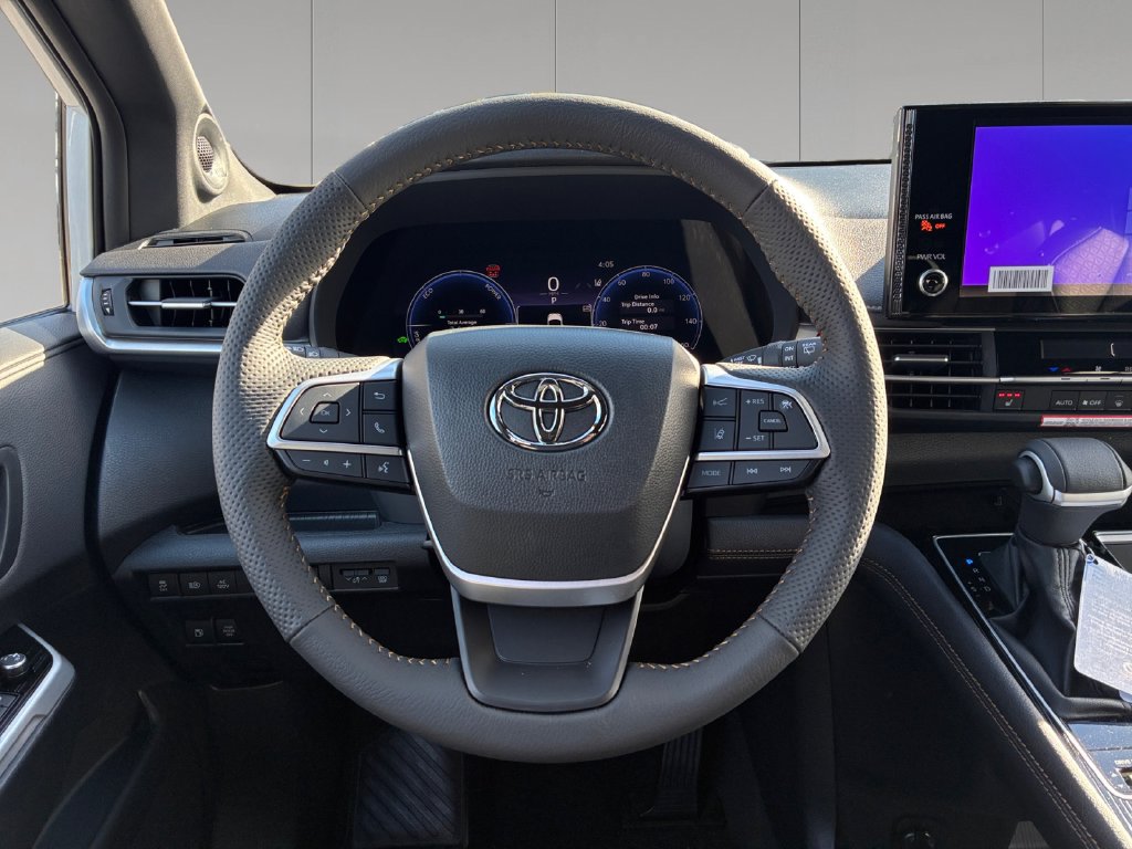New 2026 Toyota Sienna XLE Woodland Edition AWD/4WD image 14