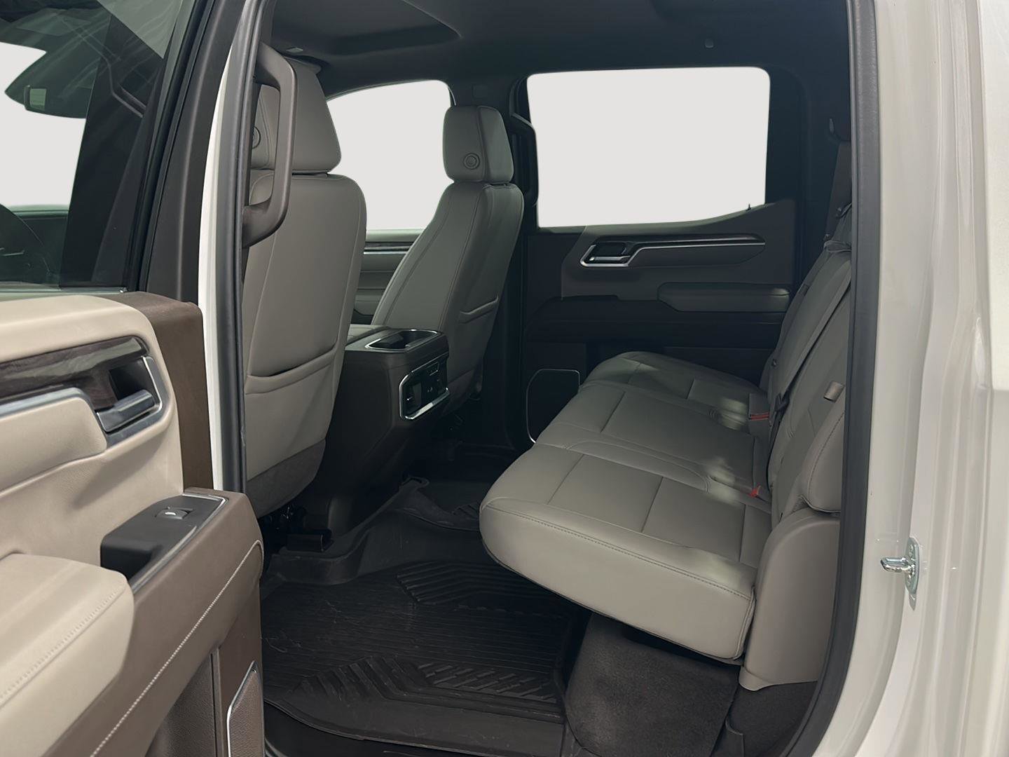 Used 2022 Chevrolet Silverado 1500 LTZ image 23