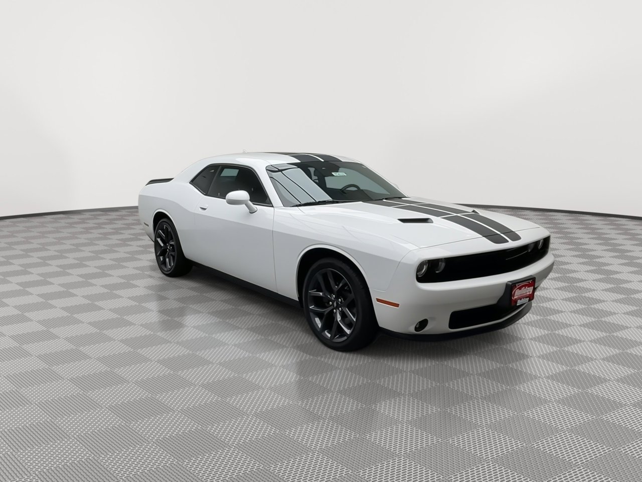 Used 2019 Dodge Challenger SXT w/ Driver Convenience Group RWD image 27