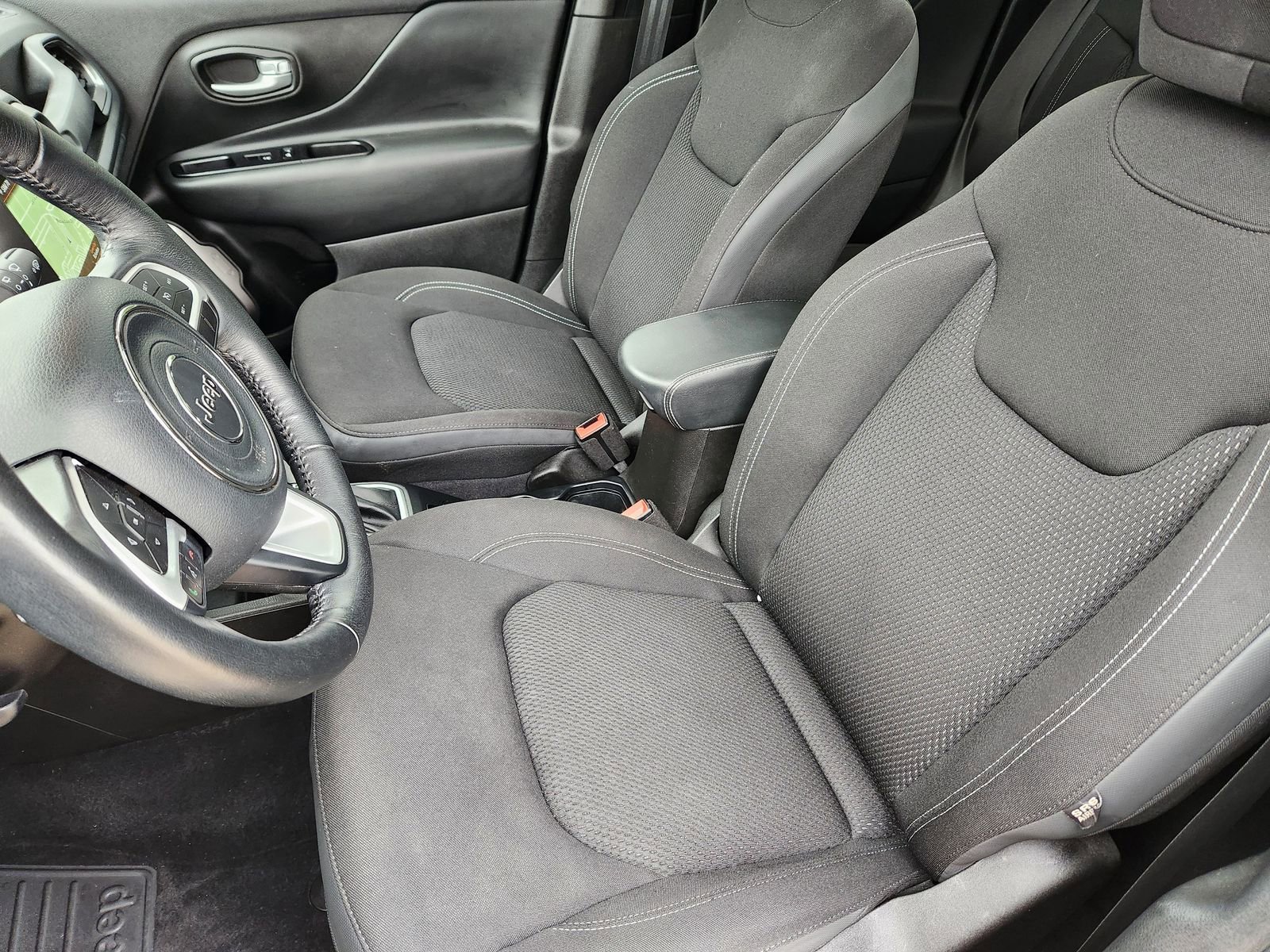 Used 2023 Jeep Renegade Latitude w/ Sun/Sound Group AWD/4WD image 22