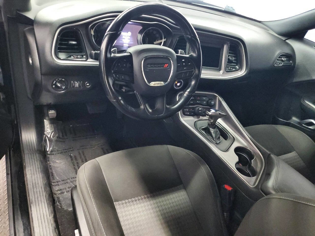 Used 2020 Dodge Challenger R/T image 8