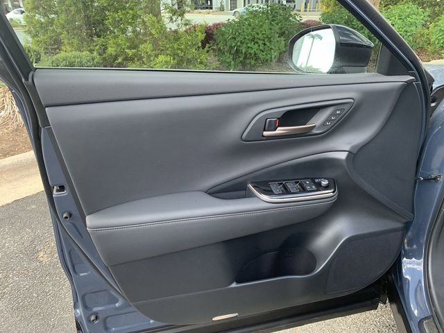 Certified 2025 Toyota Crown Signia w/ Advanced Technology Package AWD/4WD image 17