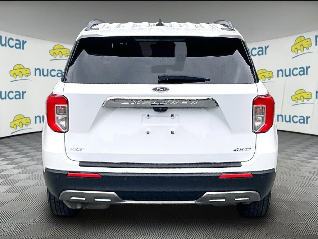 Used 2021 Ford Explorer XLT w/ Equipment Group 202A AWD/4WD image 4