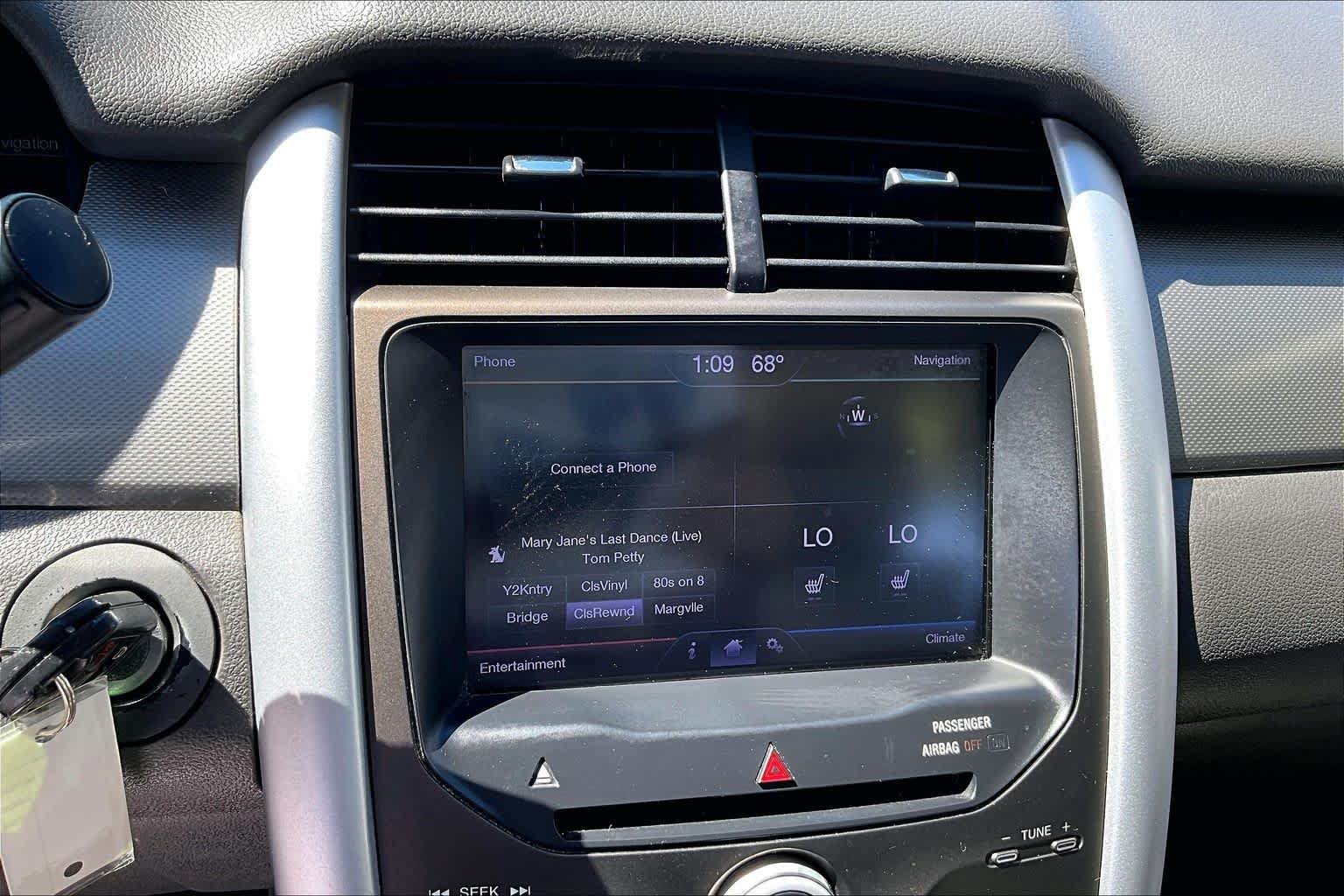 Used 2013 Ford Edge SEL FWD image 27