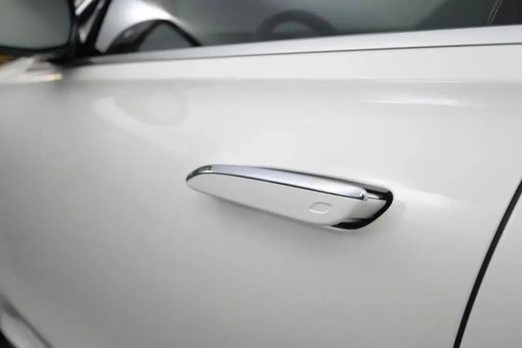 Used 2022 Mercedes-Benz S 580 4MATIC Sedan w/ AMG Line Package image 12