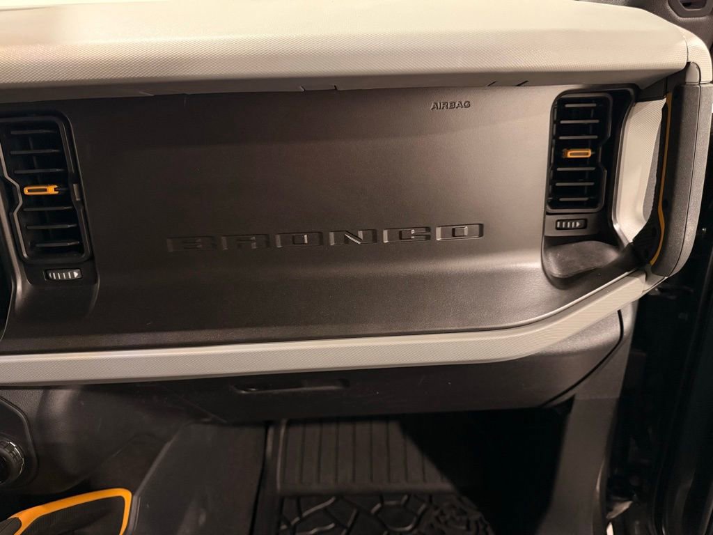 Used 2023 Ford Bronco Badlands image 31