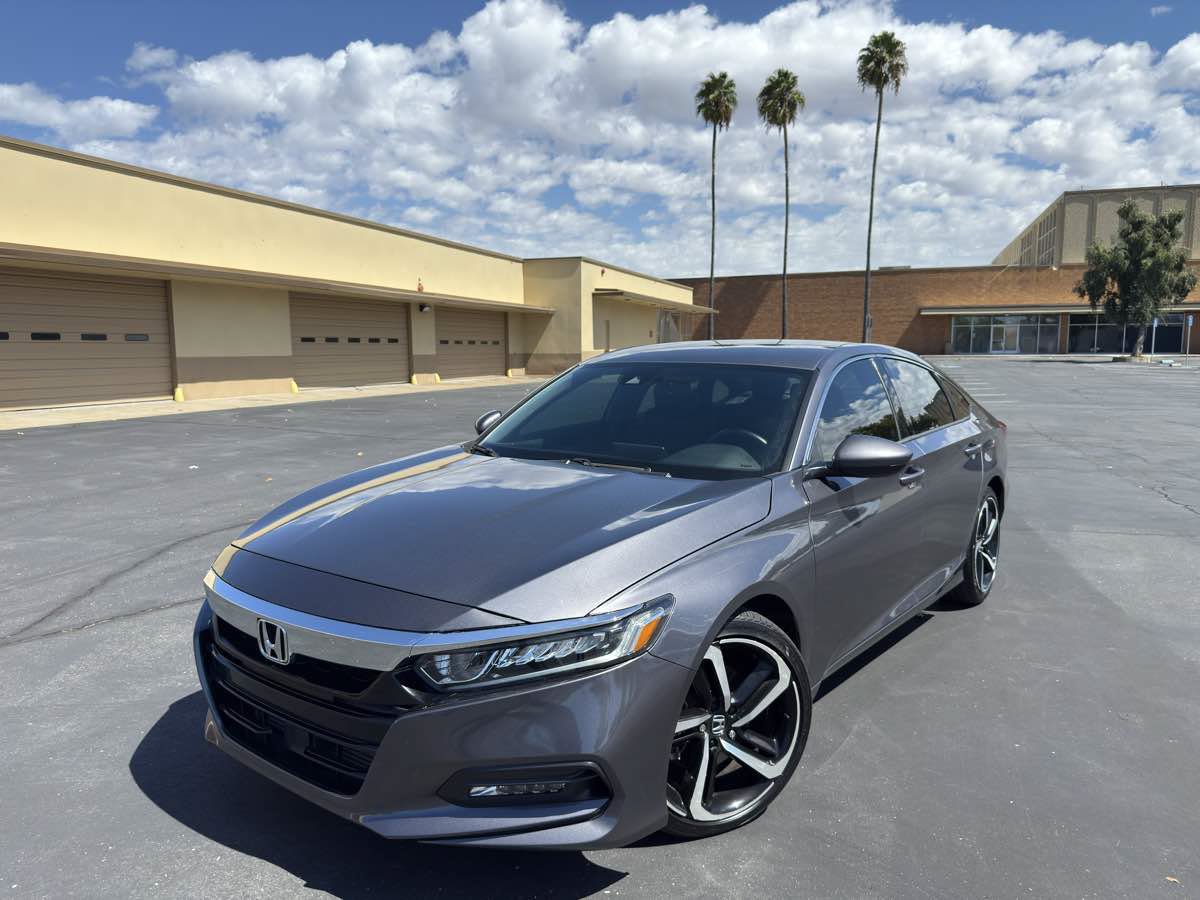 Used 2019 Honda Accord Sport image 3