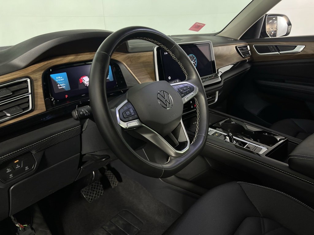 Used 2025 Volkswagen Atlas SE image 21