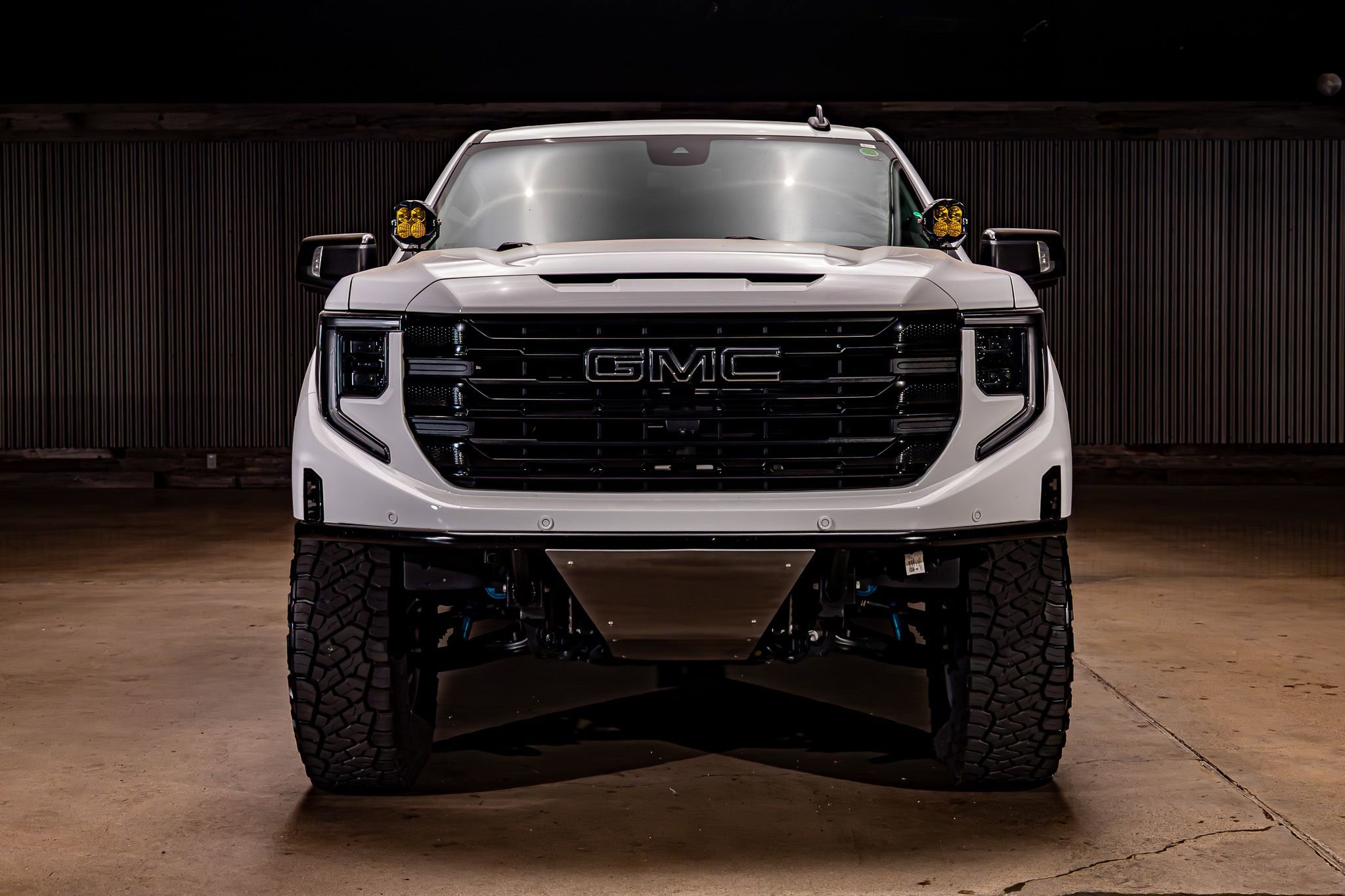 Used 2025 GMC Sierra 1500 Elevation w/ Preferred Package image 2