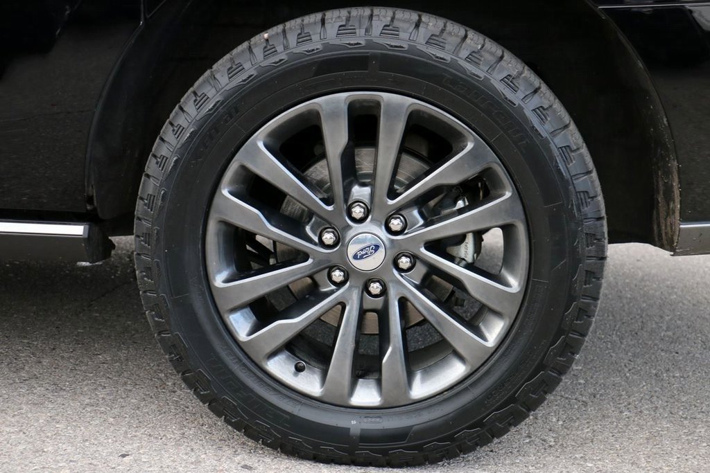 Used 2020 Ford Expedition Max Limited image 8