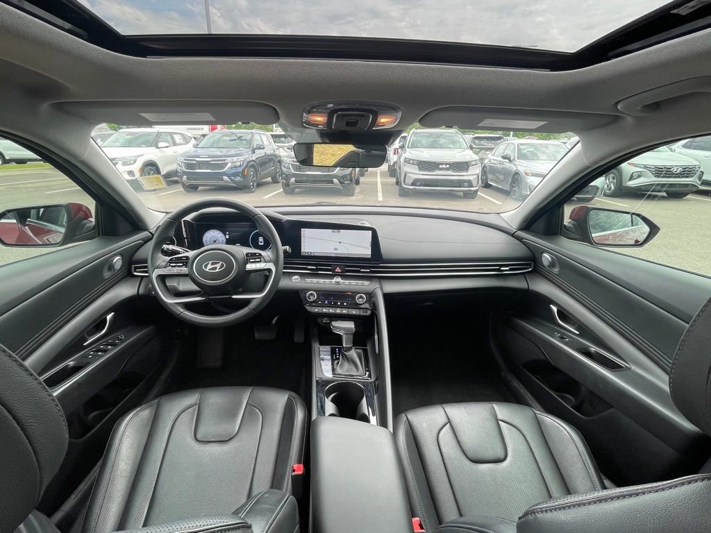 Used 2024 Hyundai Elantra Limited FWD image 23
