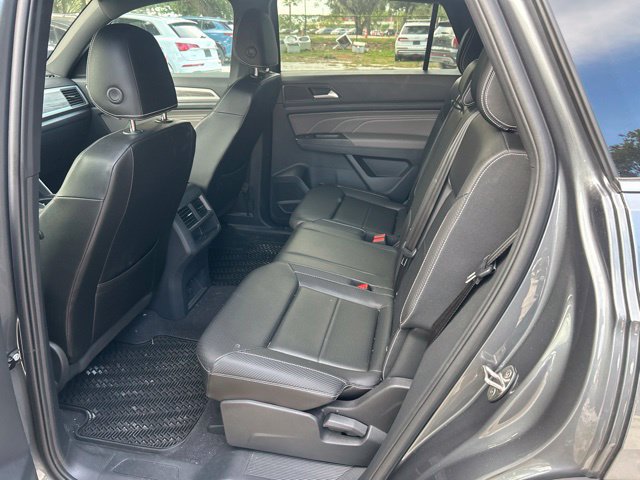 Used 2023 Volkswagen Atlas Cross Sport SE AWD/4WD image 6