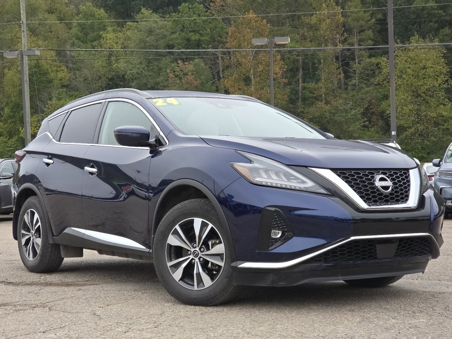 Used 2024 Nissan Murano SV AWD/4WD image 2