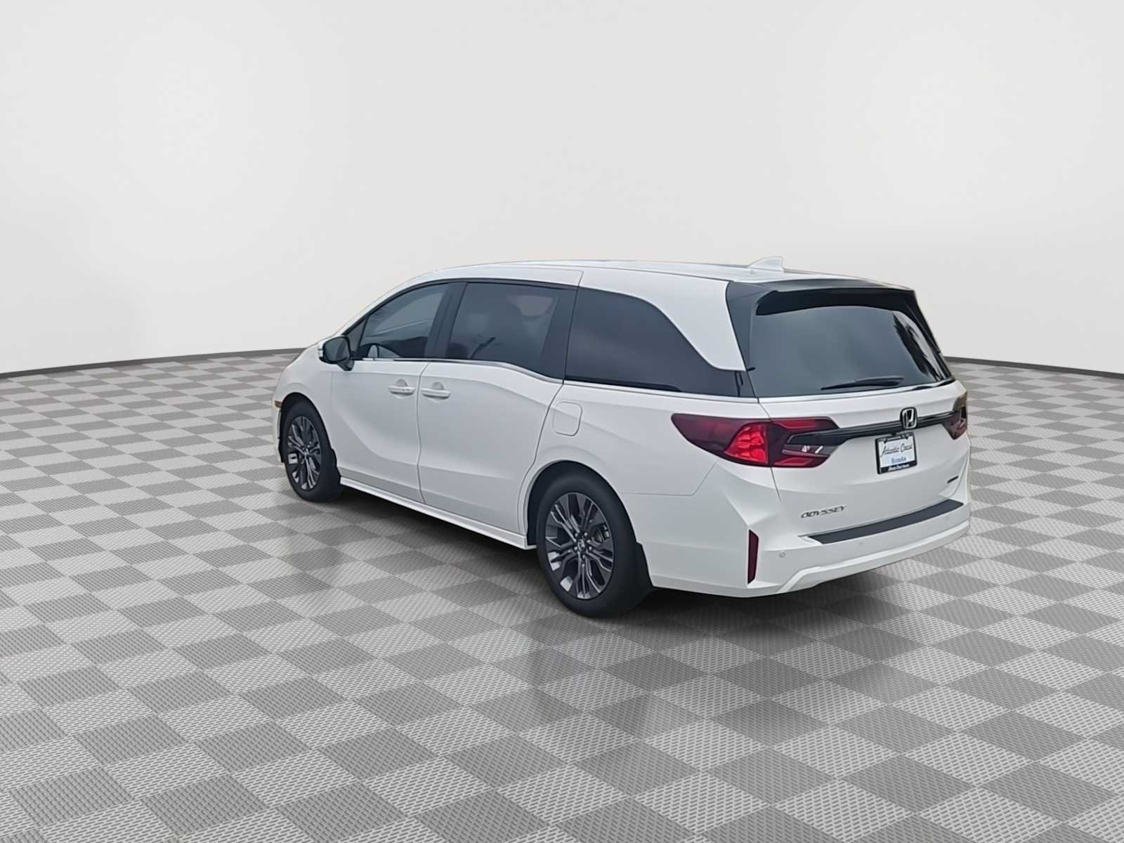 Certified 2026 Honda Odyssey Touring image 7