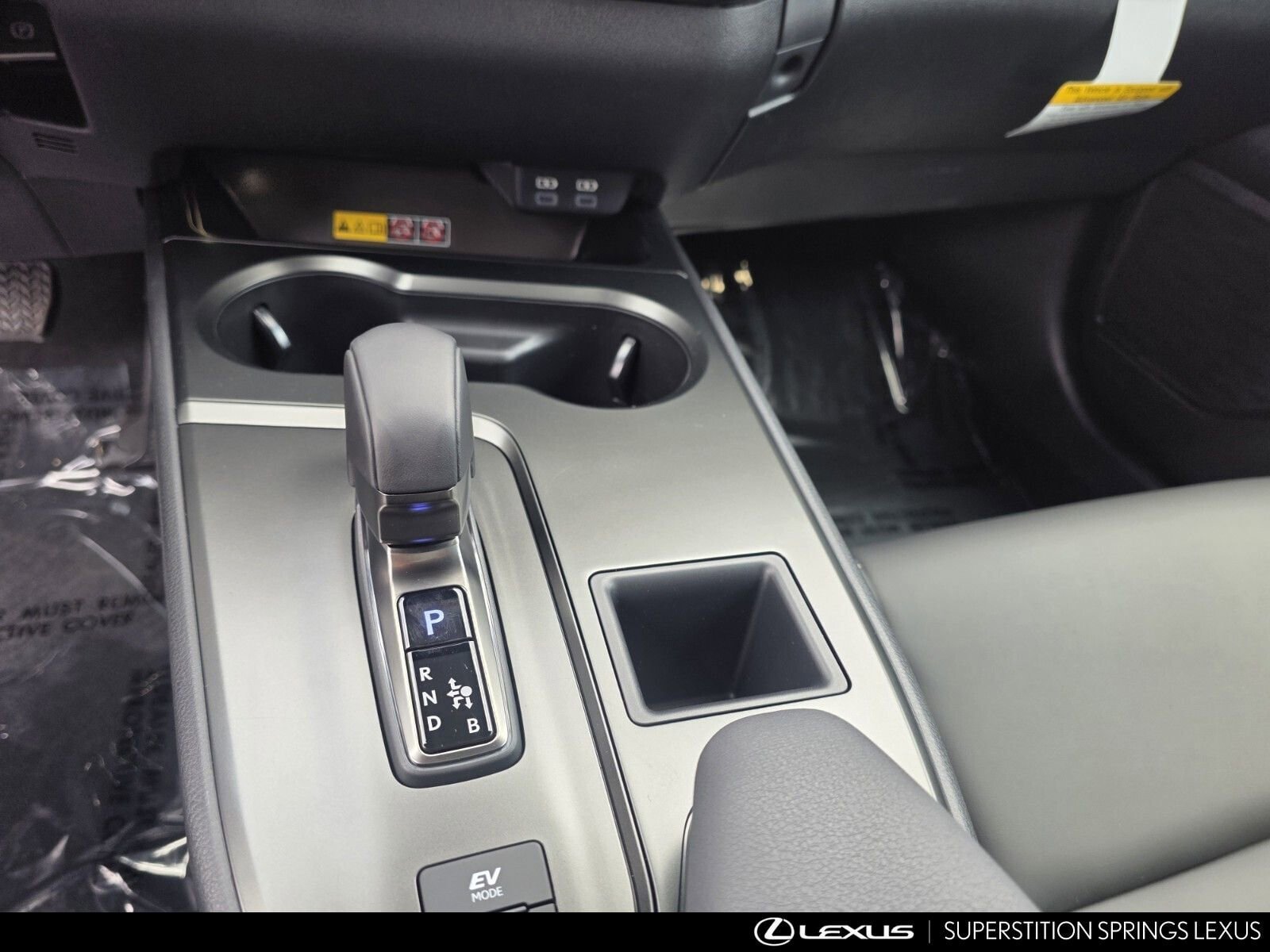 New 2026 Lexus UX 300h FWD image 19
