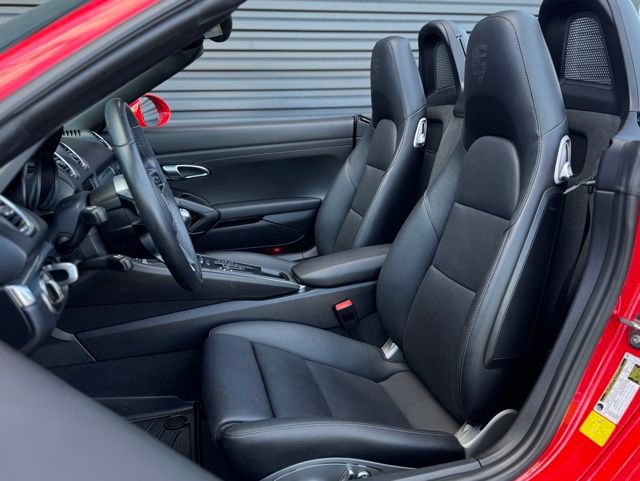Used 2022 Porsche 718 Boxster RWD image 5