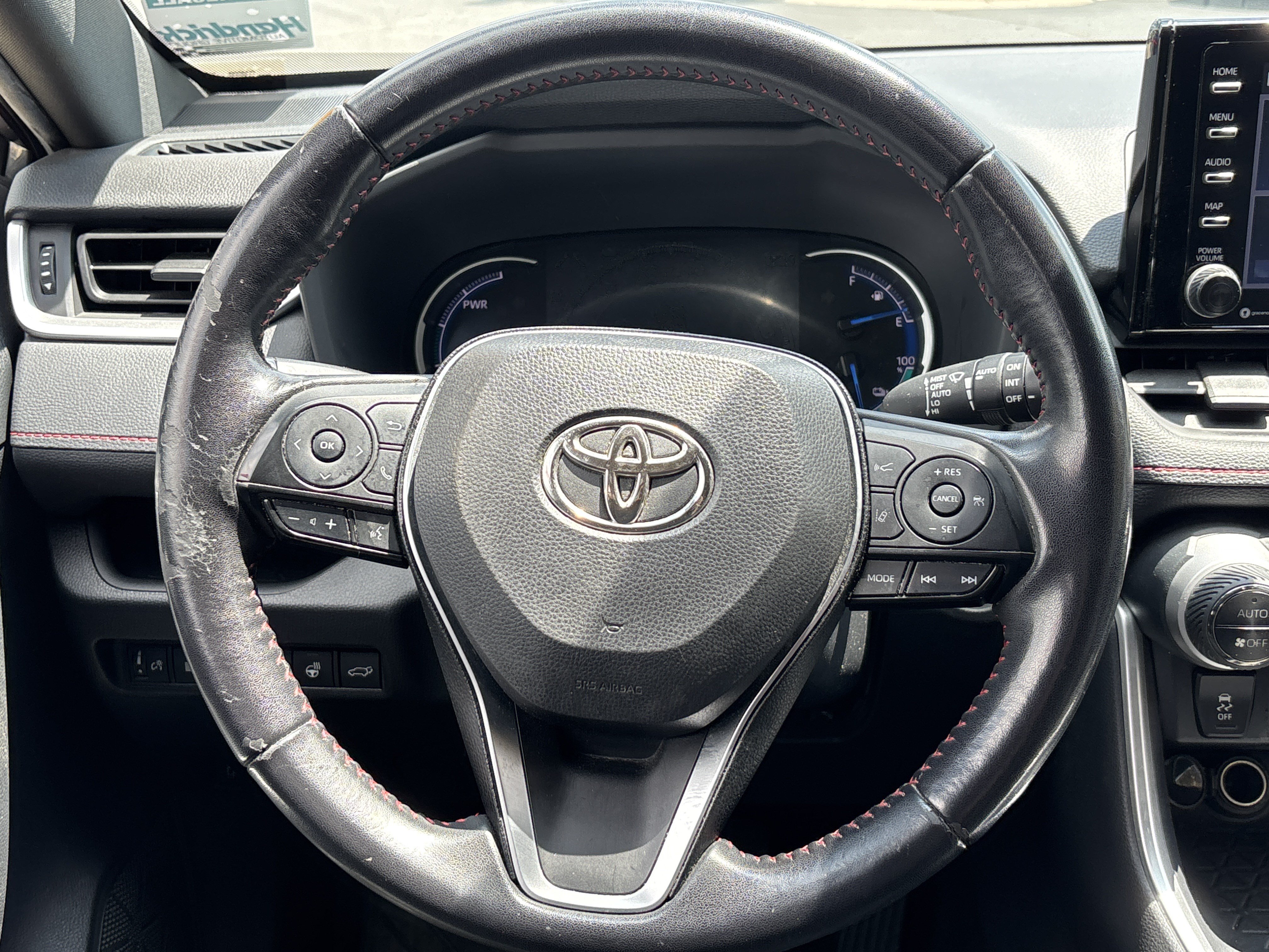 Used 2022 Toyota RAV4 SE w/ Weather & Moonroof Package AWD/4WD image 17